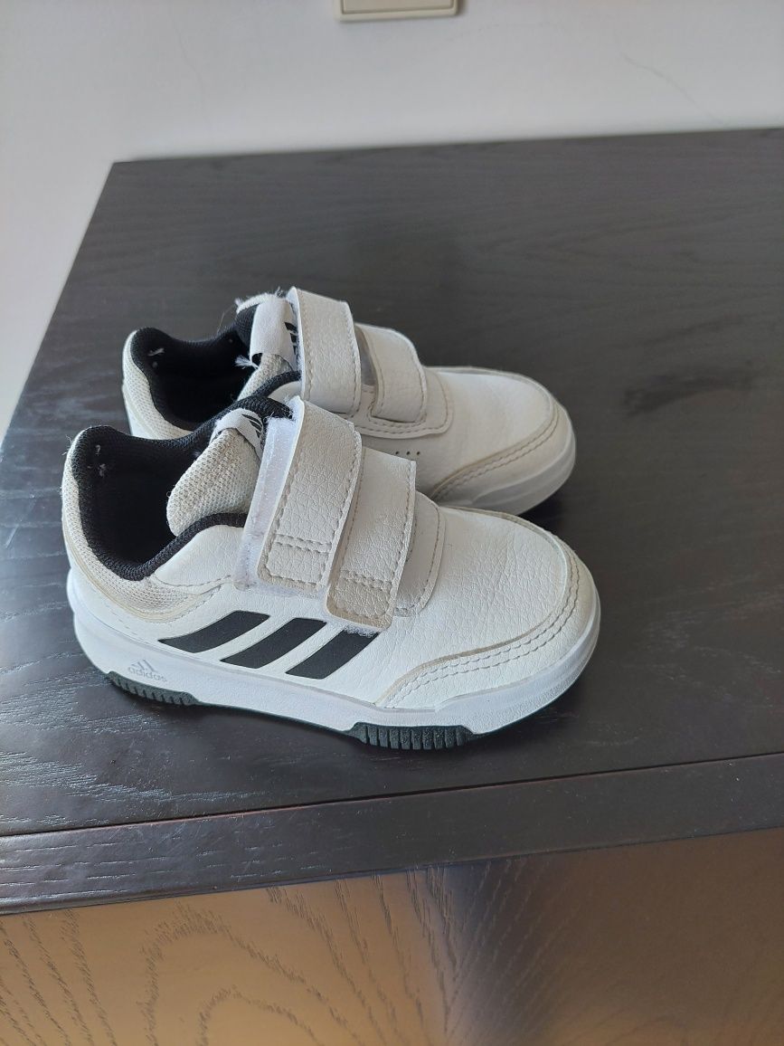 Sapatilhas Adidas originais criança n23 como novas