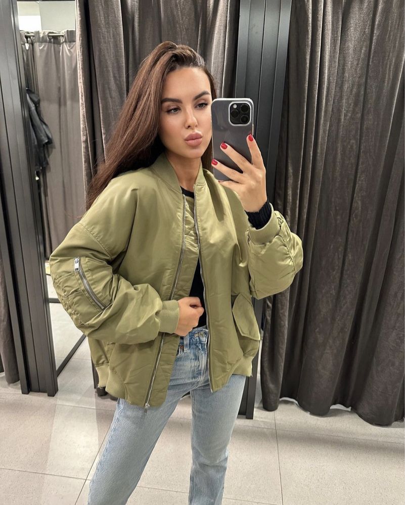 Бомбер оверсайз хакі Zara XS