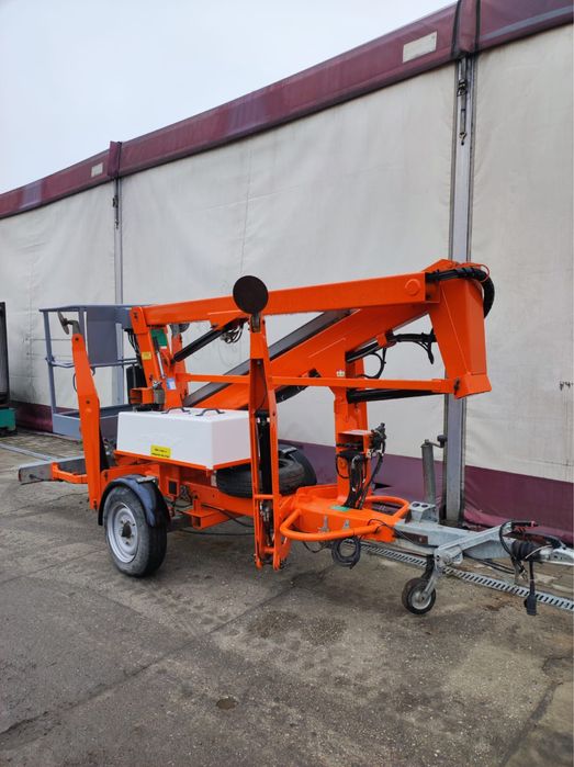 Podnosnik na przyczepie Nifty 120 TAC