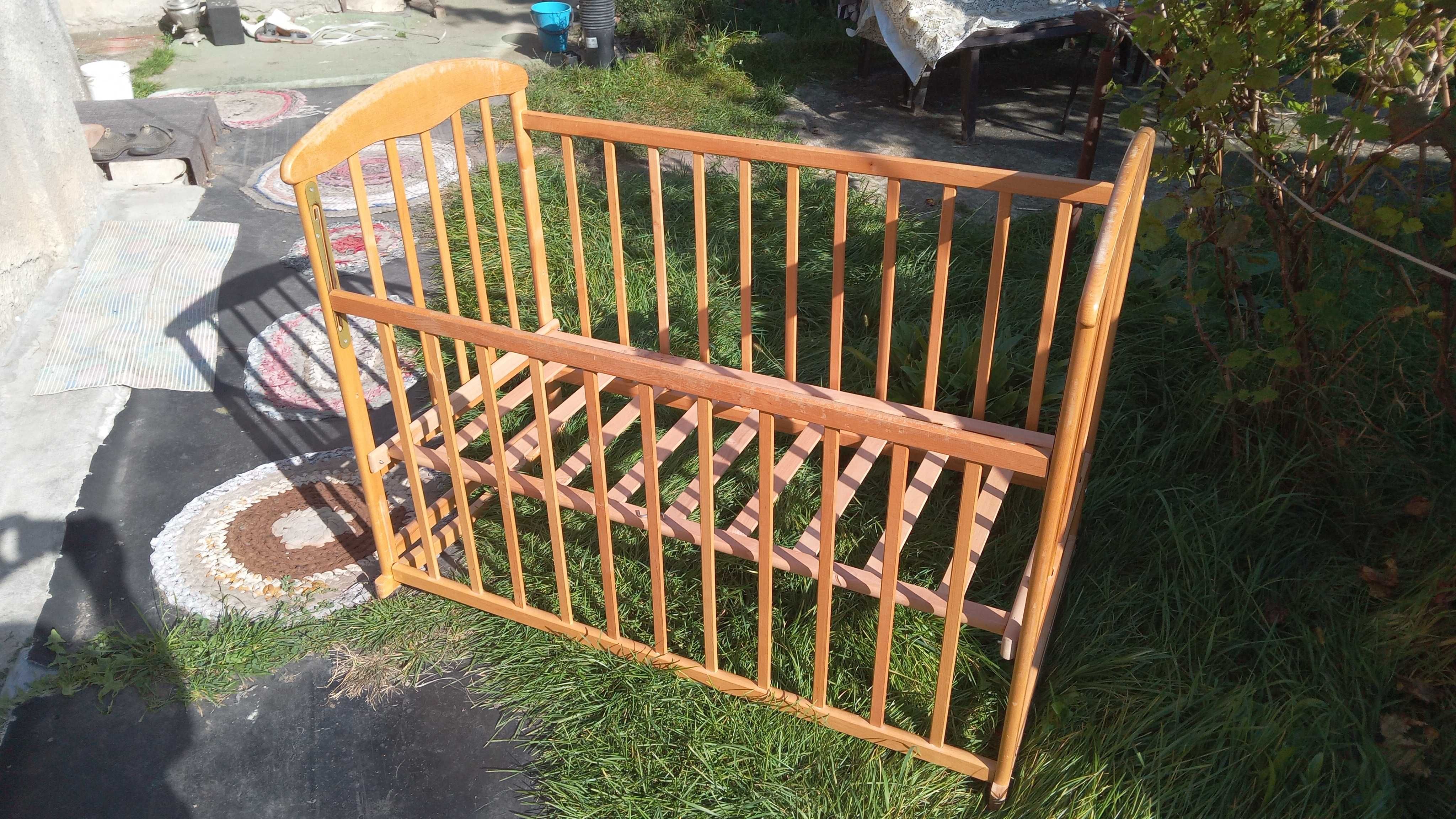 Продам комплект детской мебели самовывоз