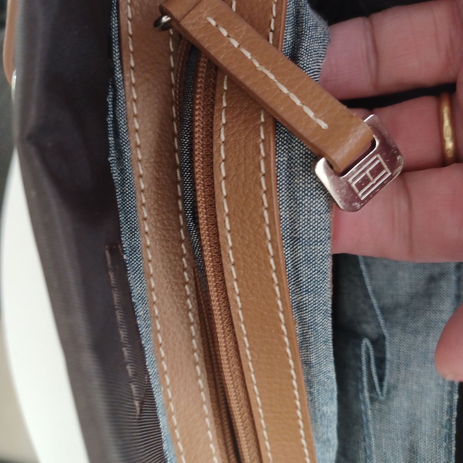 Torebka TOMMY HILFIGER oryginalna mała jak nowa