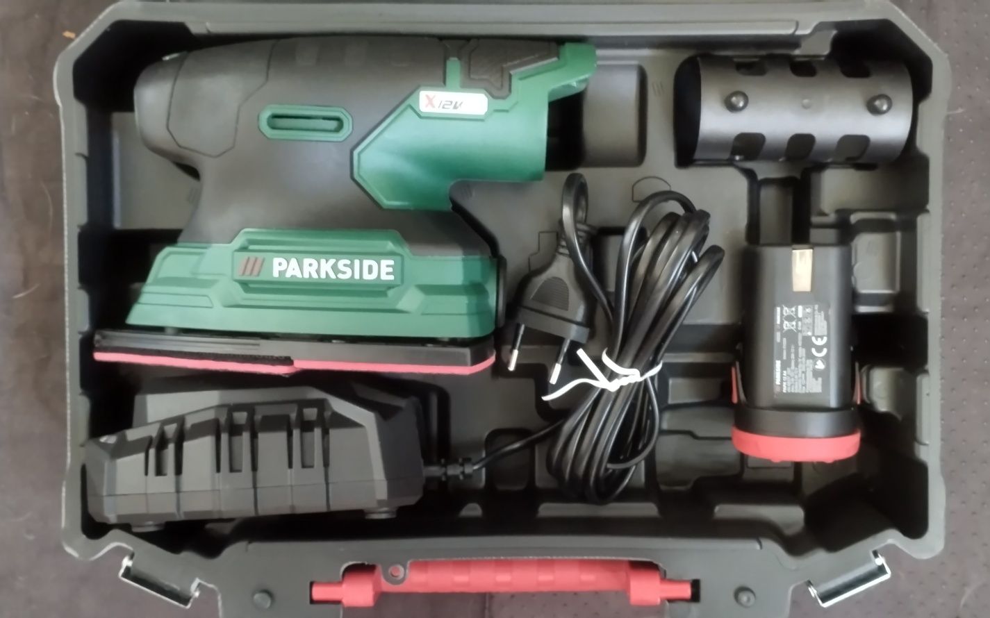 Lixadora multifunções Parkside bateria e carregador 12V