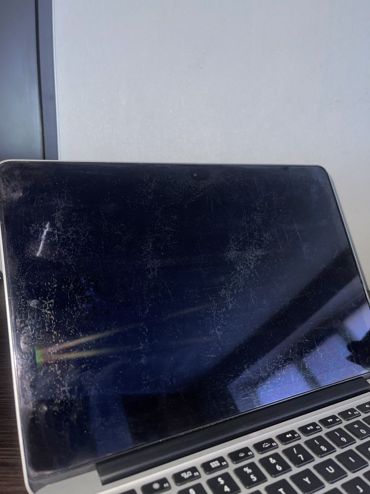 MacBook pro 13 2013 i5 8/256