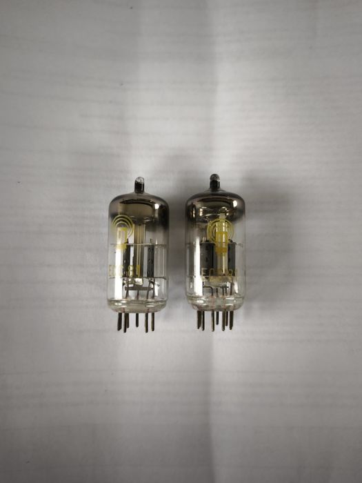 Rft NOS, ECC81, 12AT7 1szt nieużywana lampa ze starych zapasów.