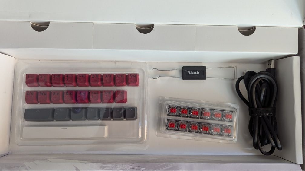 Продам клавіатуру bloody naraka s98