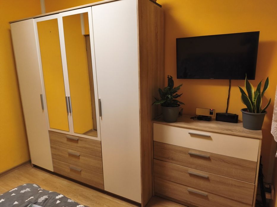 Sprzedam meble do sypialni