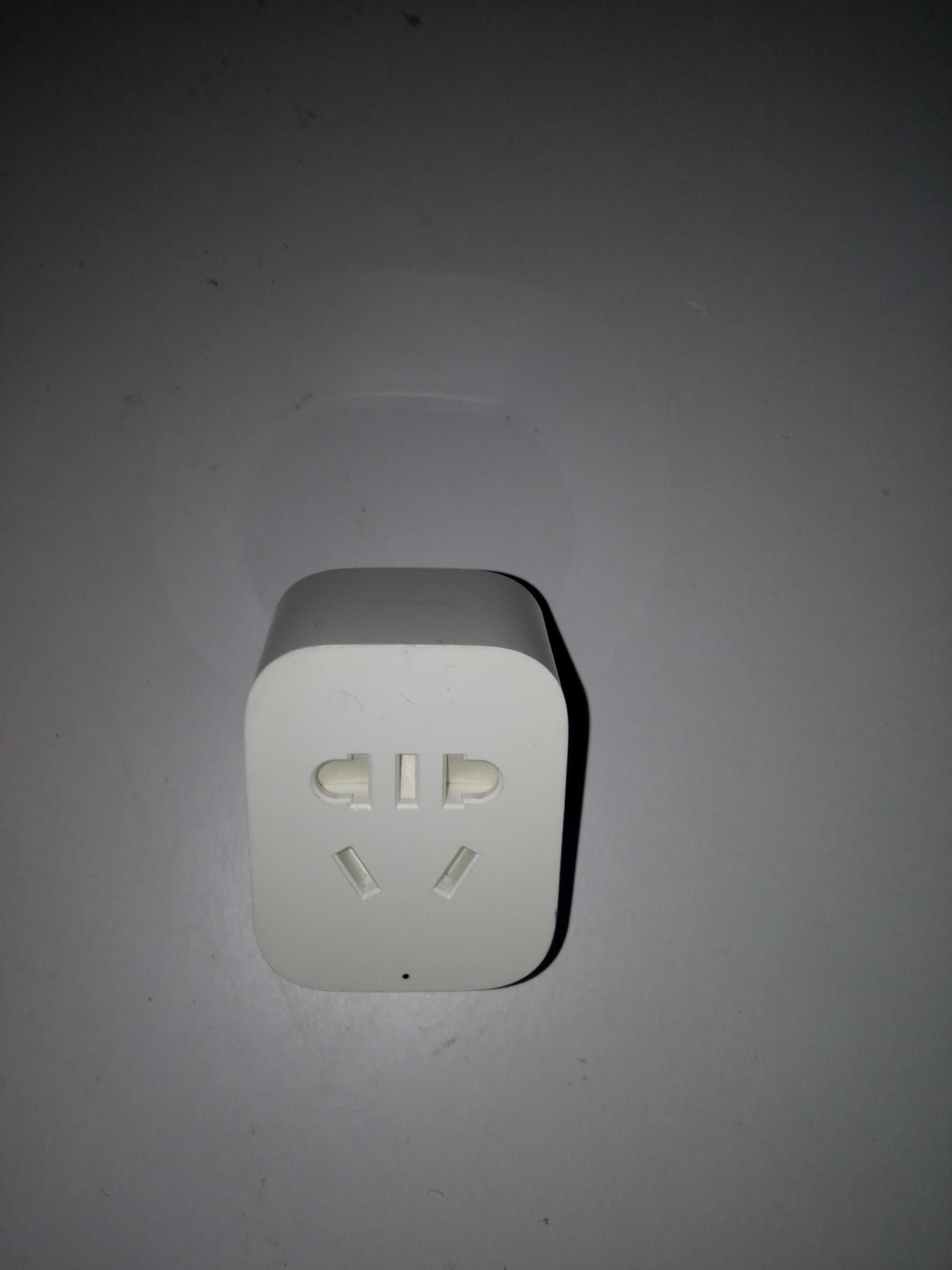 Умная Wi-Fi розетка Xiaomi Mi Smart Power Plug (ZNCZ04CM) White