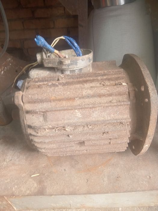 Бу- Електро двигун 7,5 кВ, -950 об.