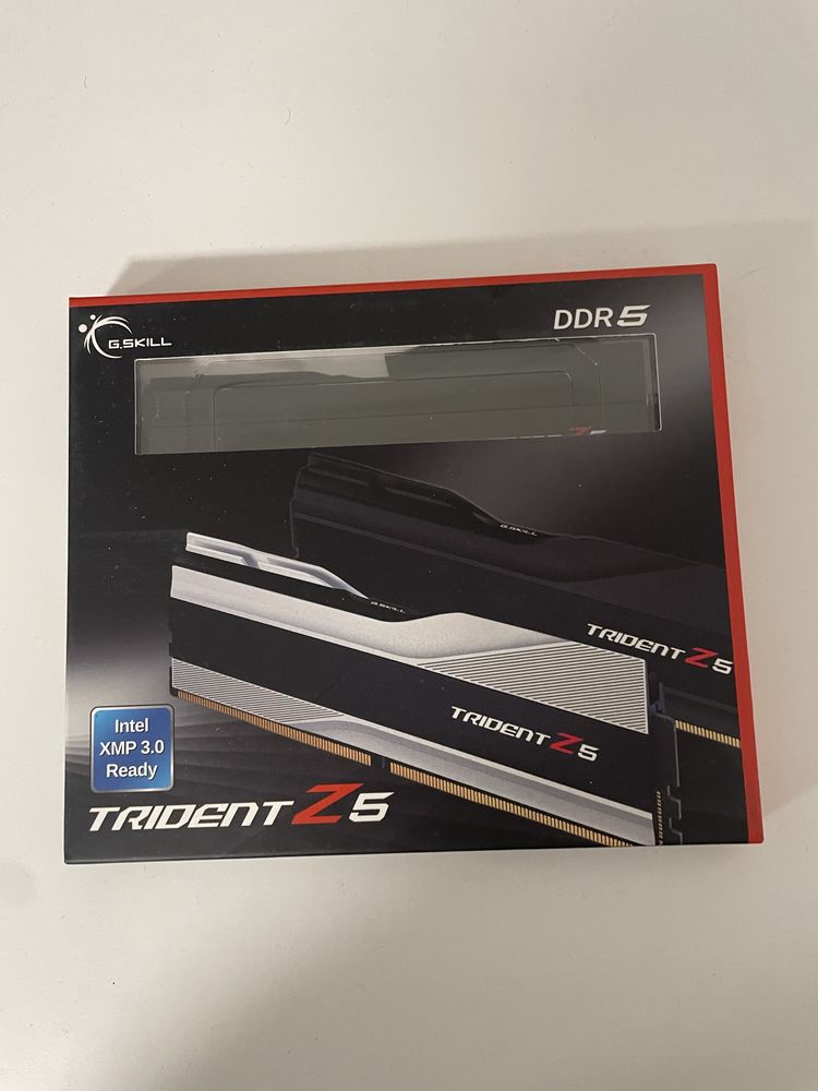 G.SKILL 32GB (2x16GB) 6400MHz CL32 Trident Z5