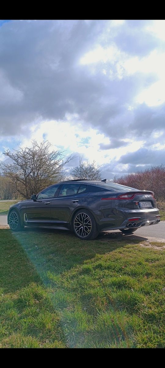 Kia Stinger 2.0 T-GDI 255km