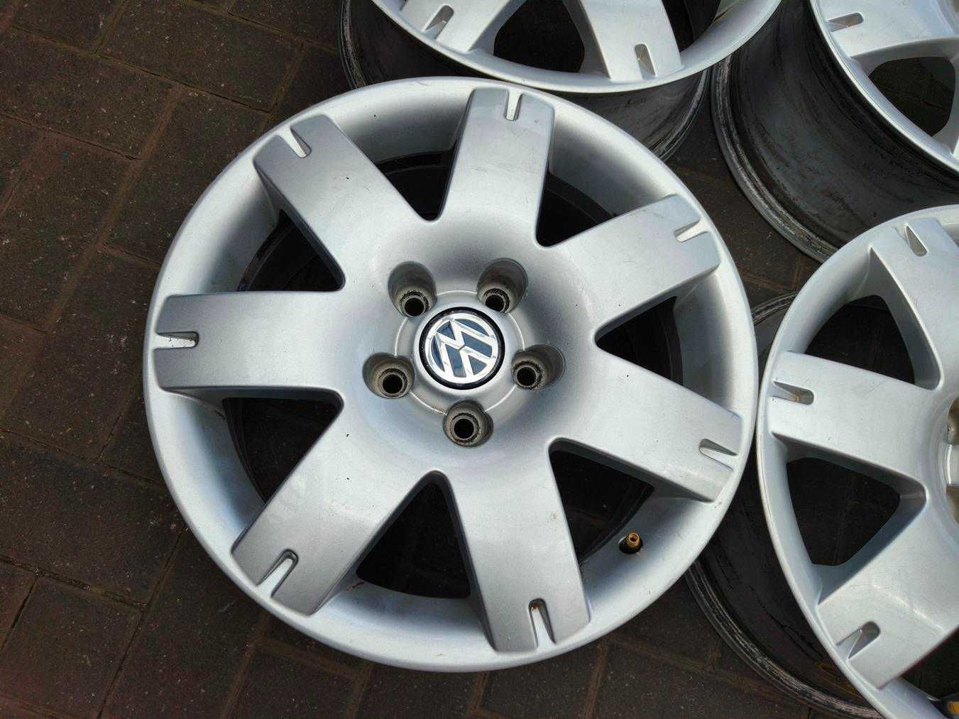 5x112 Alufelgi R16 VW PASSAT B5 FL B6 B7 B8 Touran Golf Caddy ET37 7j