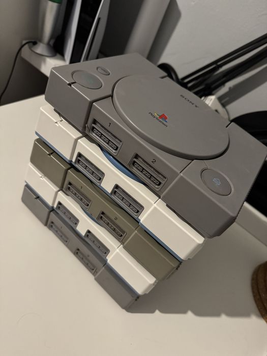 5 konsol Playstation 1 w zestawie