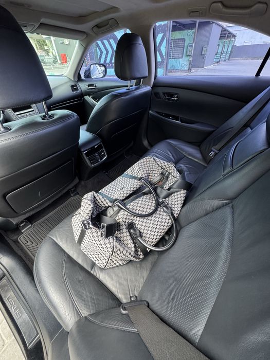 Продам Lexus Es350 2008