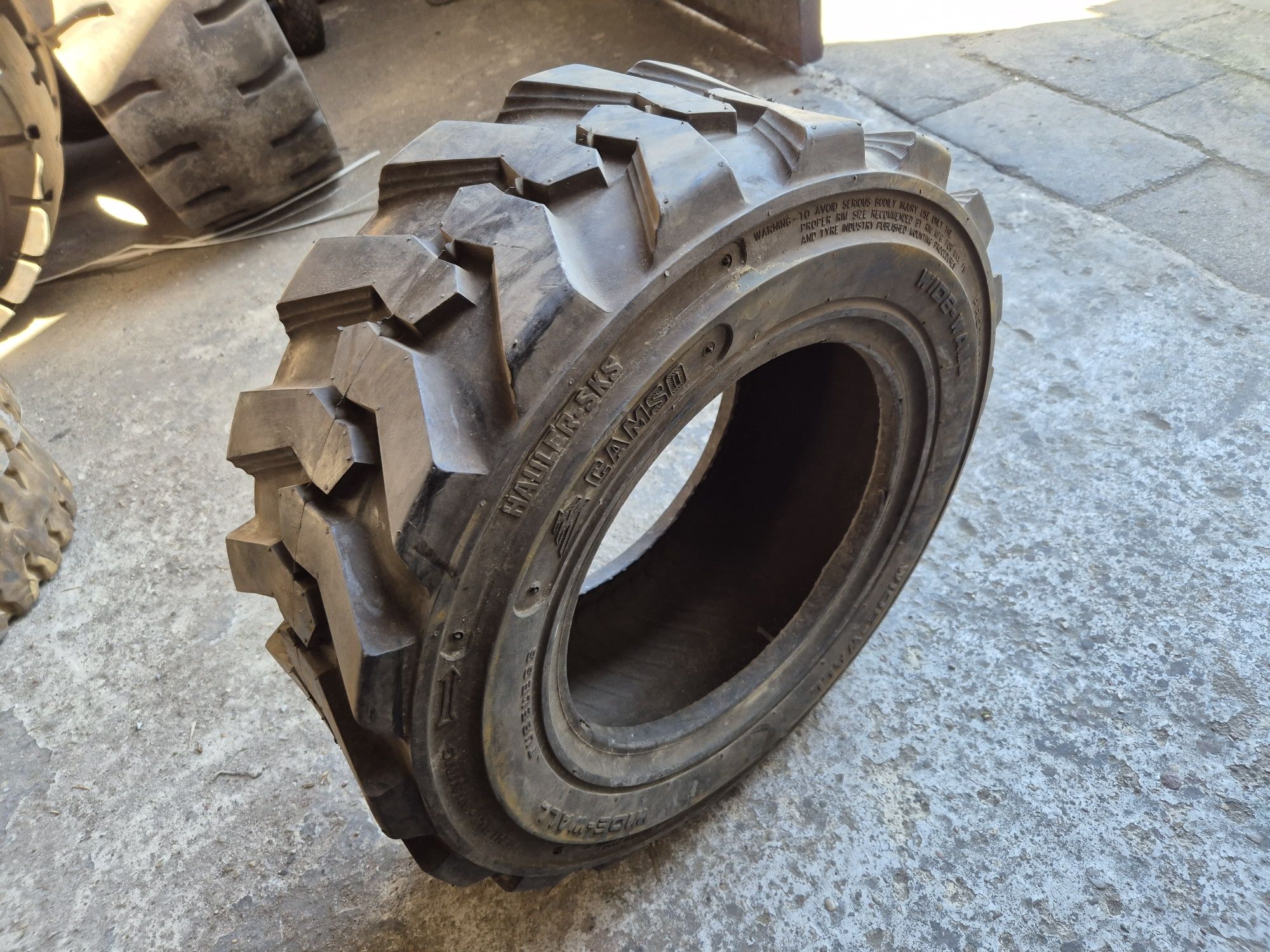 Opona 23x8.5-12  wózek widłowy maszyny budowlane