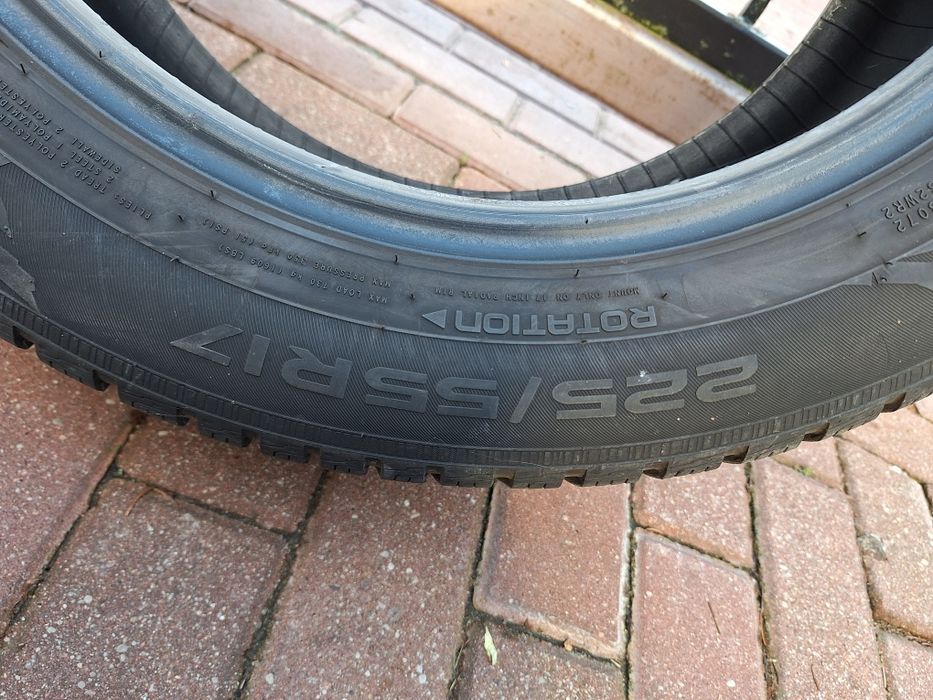 Nokian WR Snowproof 225/55R17 , 2szt jak nowe