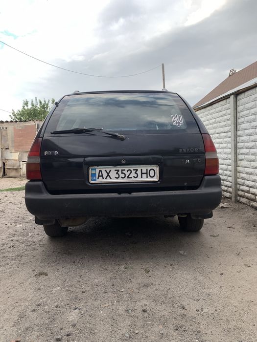 Продам форд ескорт срочно!!!