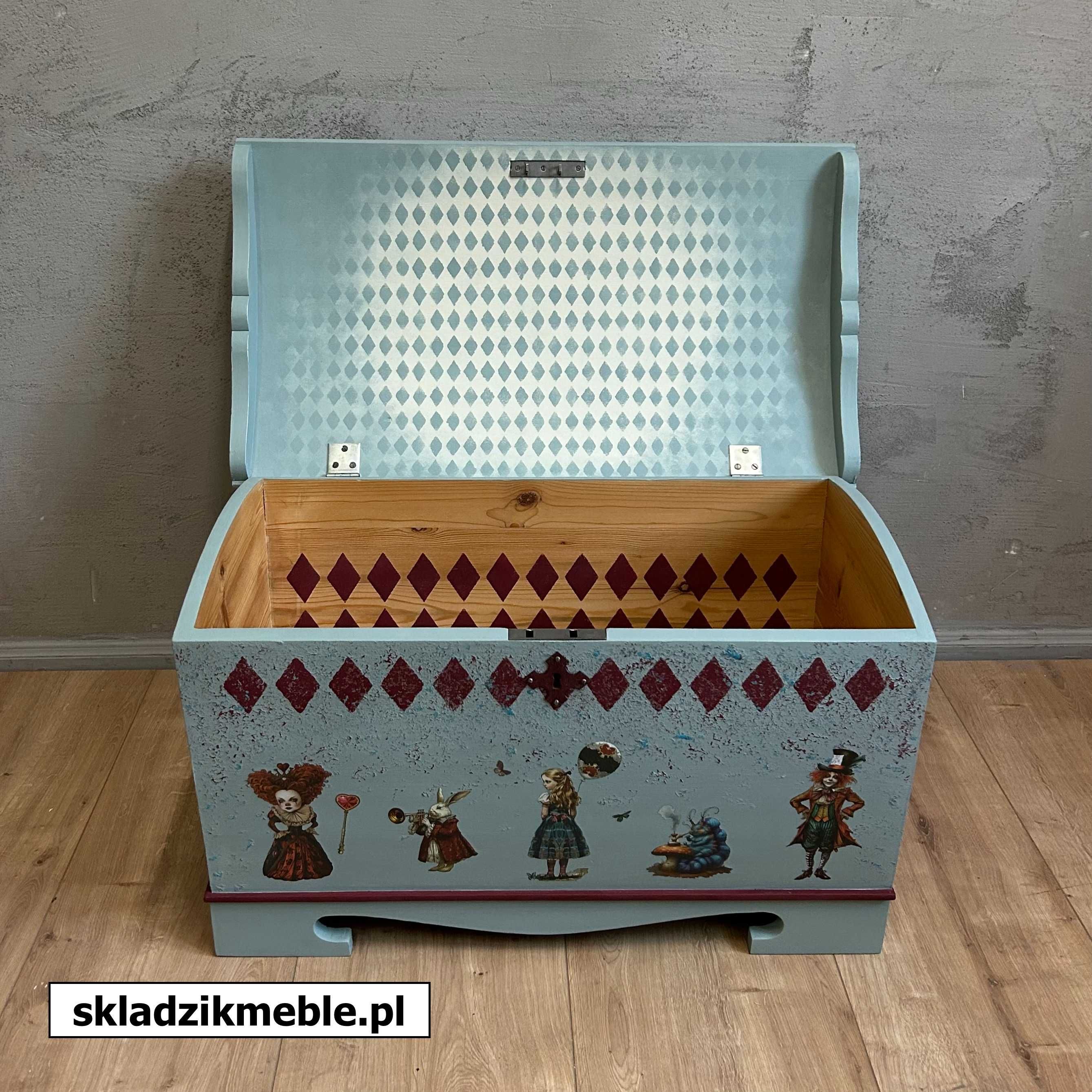 110125 Skrzynia inspirowana Alicją w krainie czarów