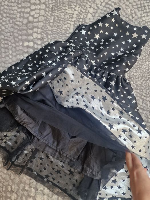 Sukienka dziewczęca balowa r. 134 H&M