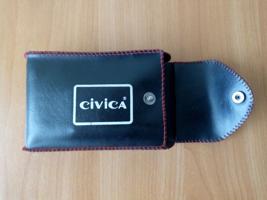 Плёночный фотоаппарат "Civica".