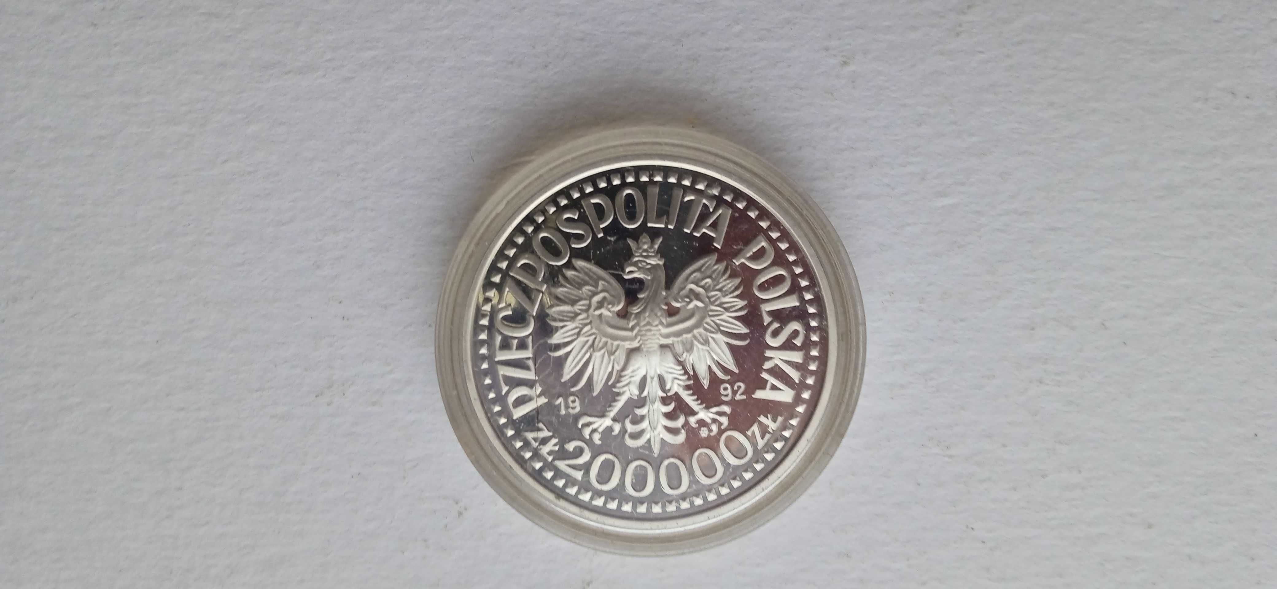 Srebrne 200 000 zł. lustrzanka z 1992 roku.