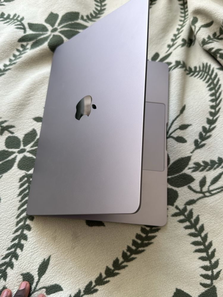 Troco/ Vendo   Macbook air M2 8GB/ 256GB