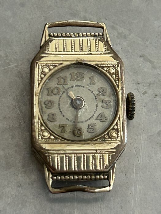 Zabytkowy zegarek damski