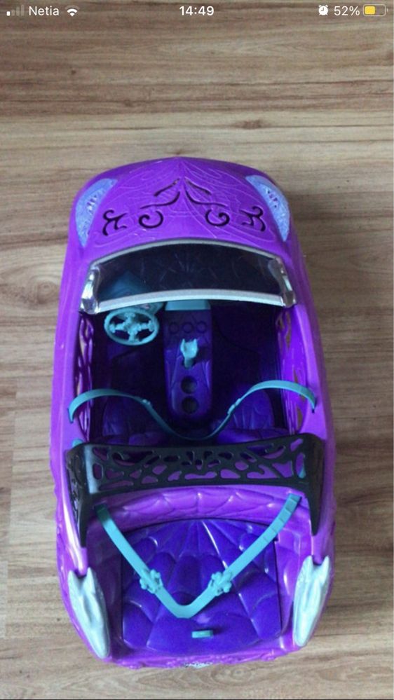 Samochód dla lalek Monster High