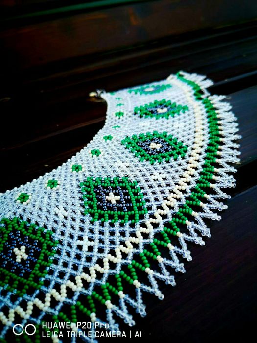 продаю вироби з бісеру,або роблю на замовлення