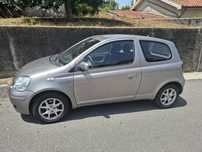 Toyota yaris 2003