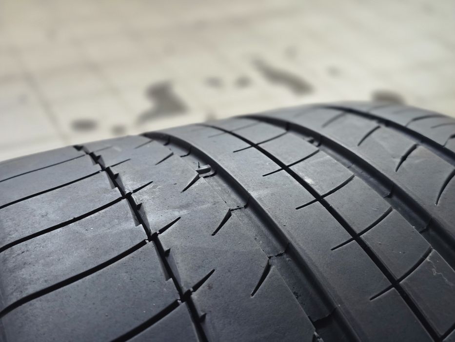 Pneus 295/30 R19 Michelin Pilot Sport PS2