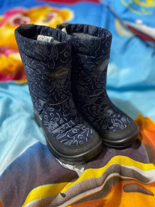 Шапочки,зимова шапка, зимове взуття,зимняя обувь