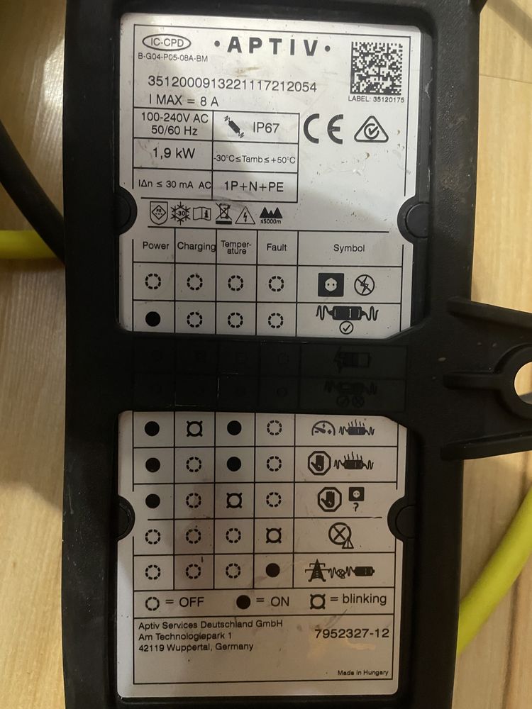 Ladowarka do samochodu elektrycznego APTIV 1,9KW. Typ 2