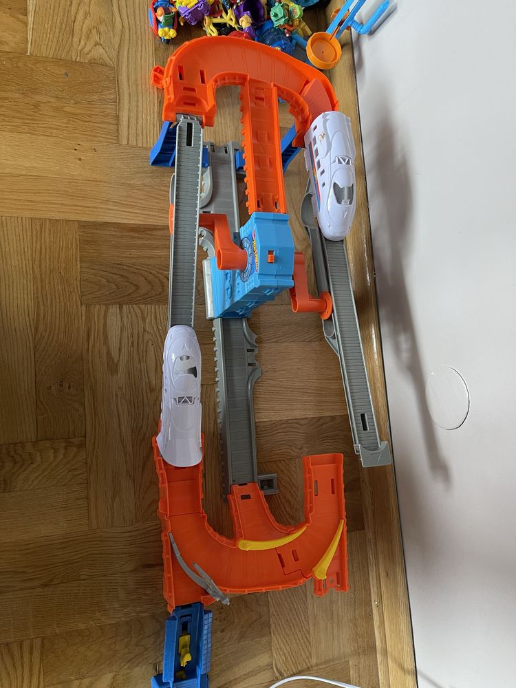 Tor hot wheels.