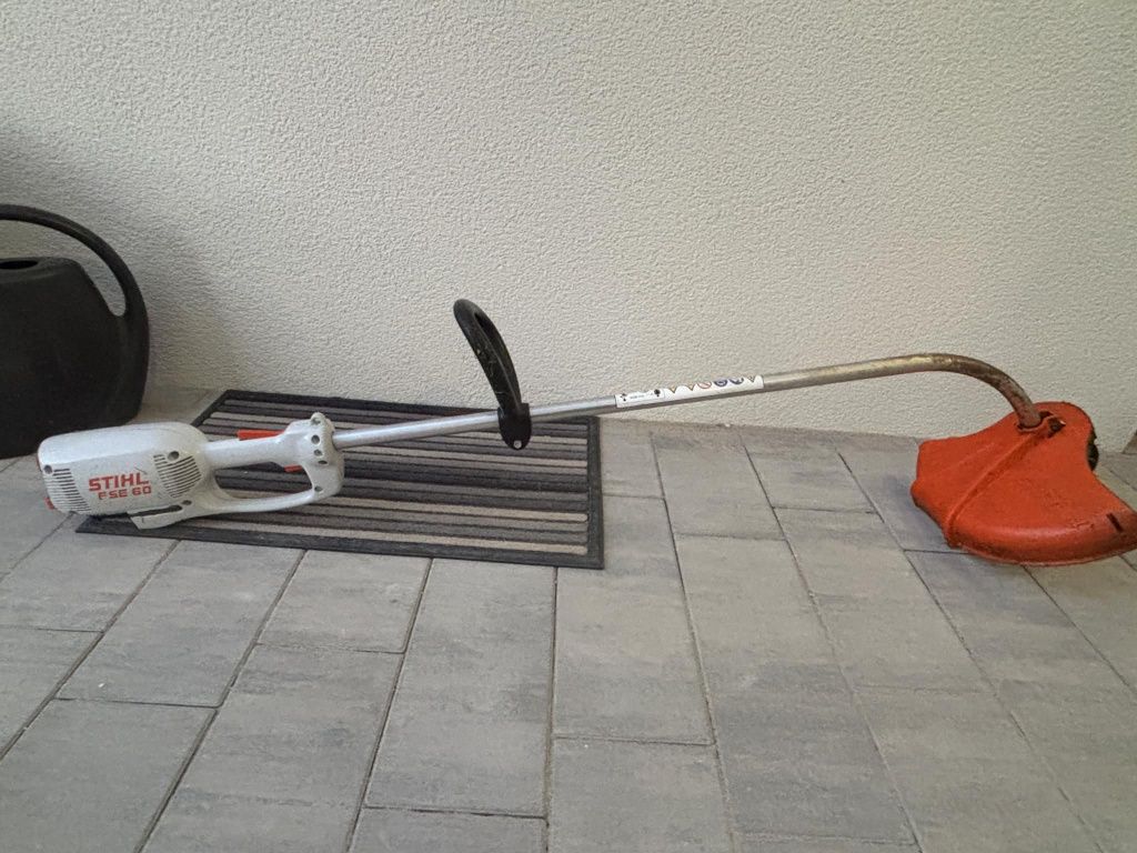 Sprzedam kosę elektryczną firmy STIHL, sprawna, działająca bez zarzutu