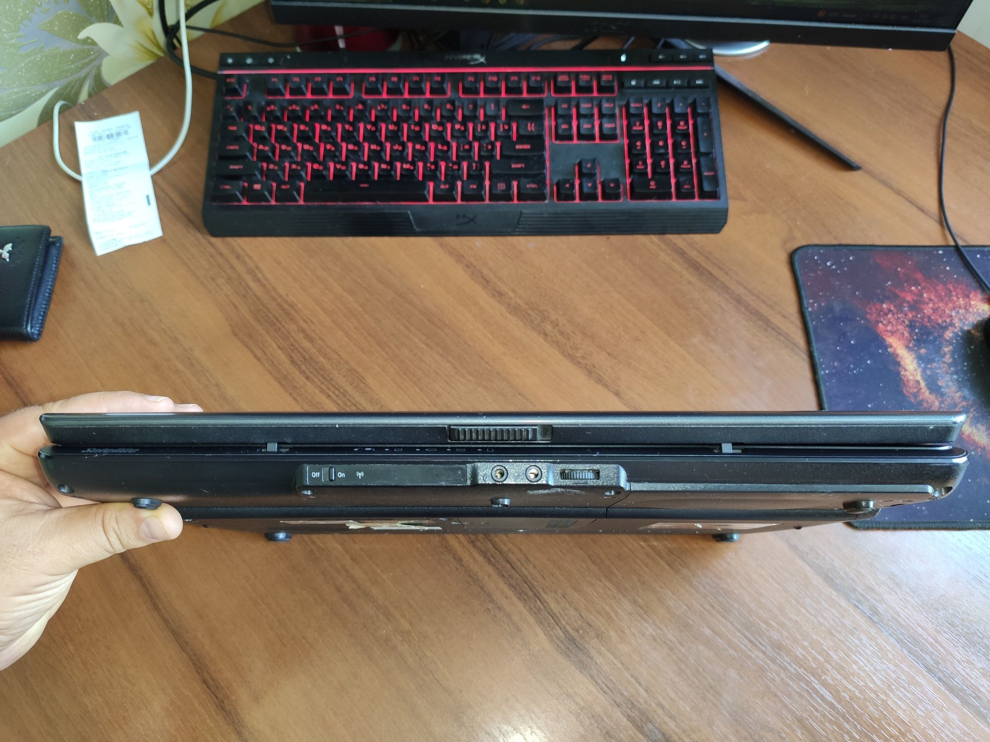 Ноутбук TOSHIBA Satellite