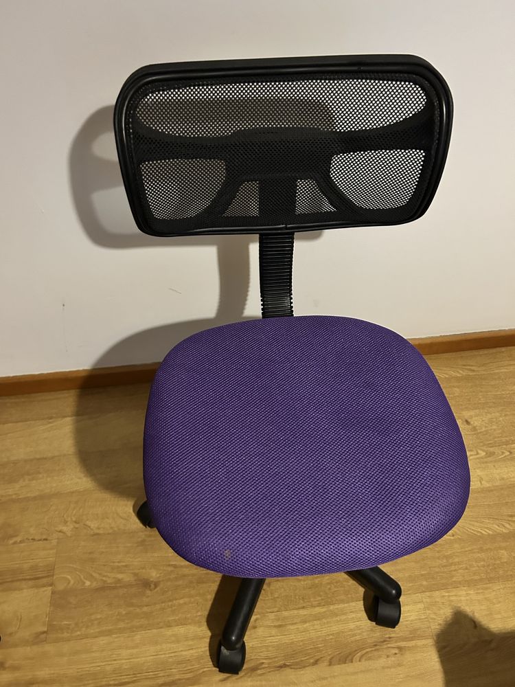 Cadeira de escritorio conforama