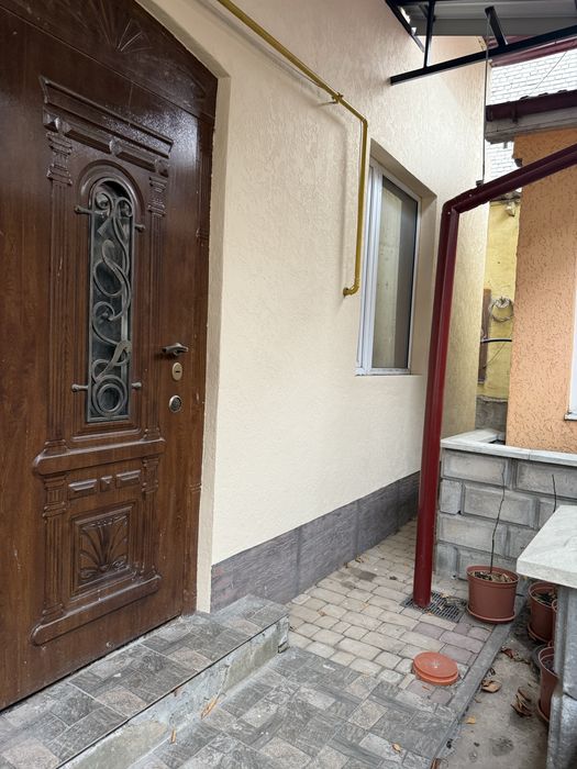 Оренда напівособняка на пл Ш.Петефі