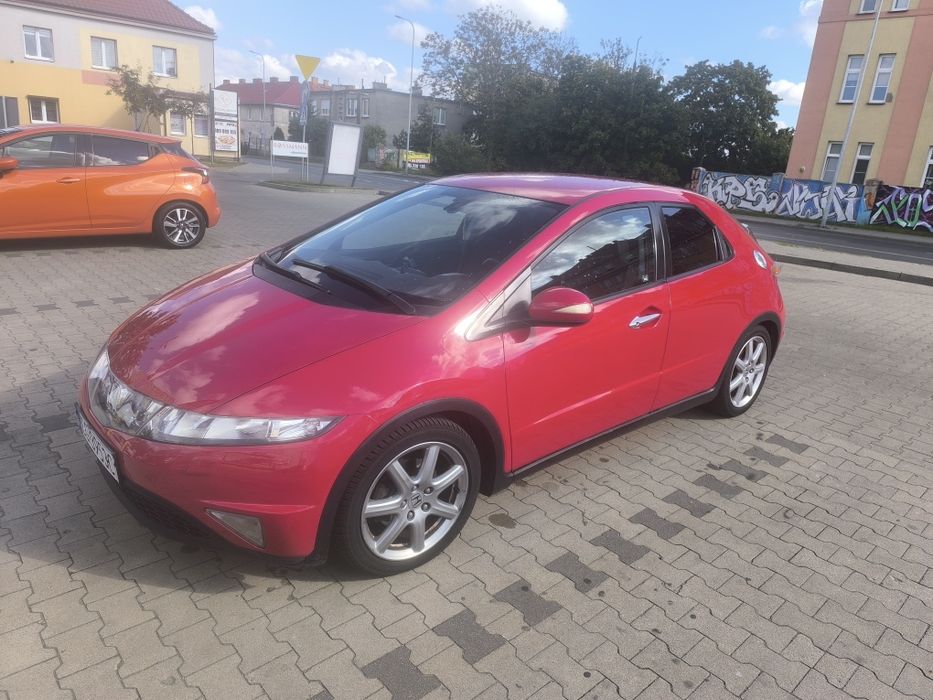Honda Civic UFO 2006 1.8 z bagażnikiem dachowym