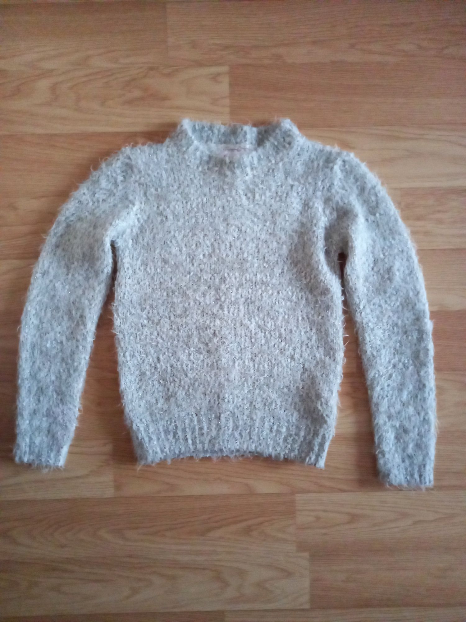 Sweter dziewczęcy r.152