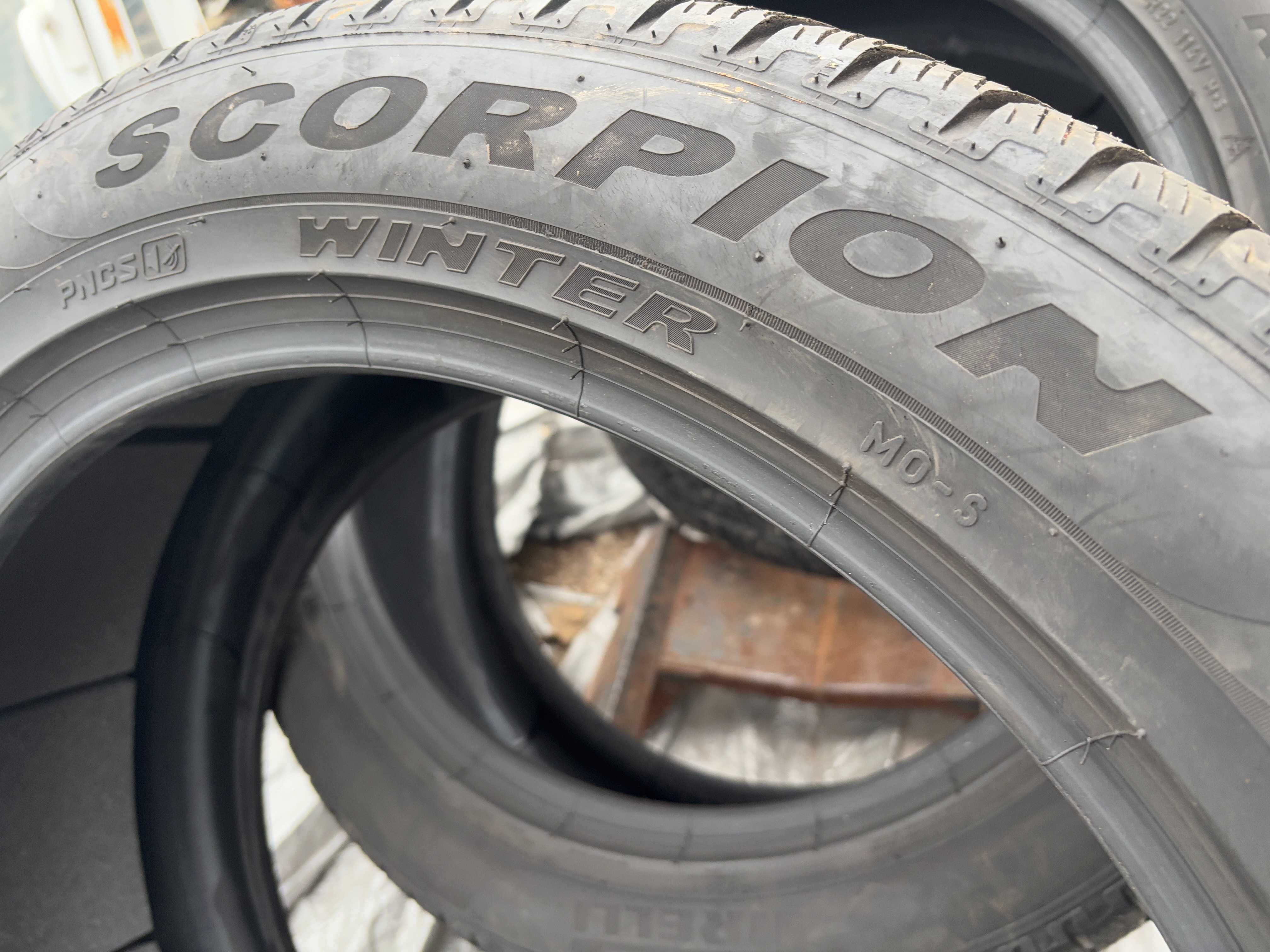 325-285\40\45-R22 PIRELLI SCORPION комплект зимней резины GERMANY 2022