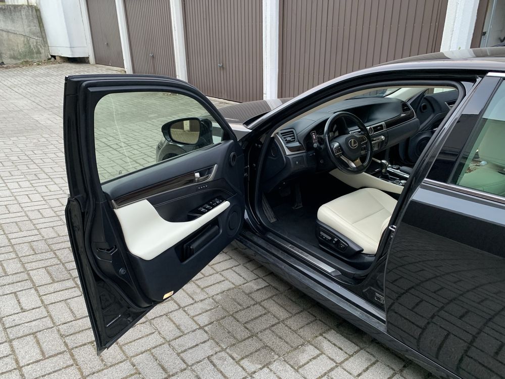 Sprzedam Lexus GS 200T