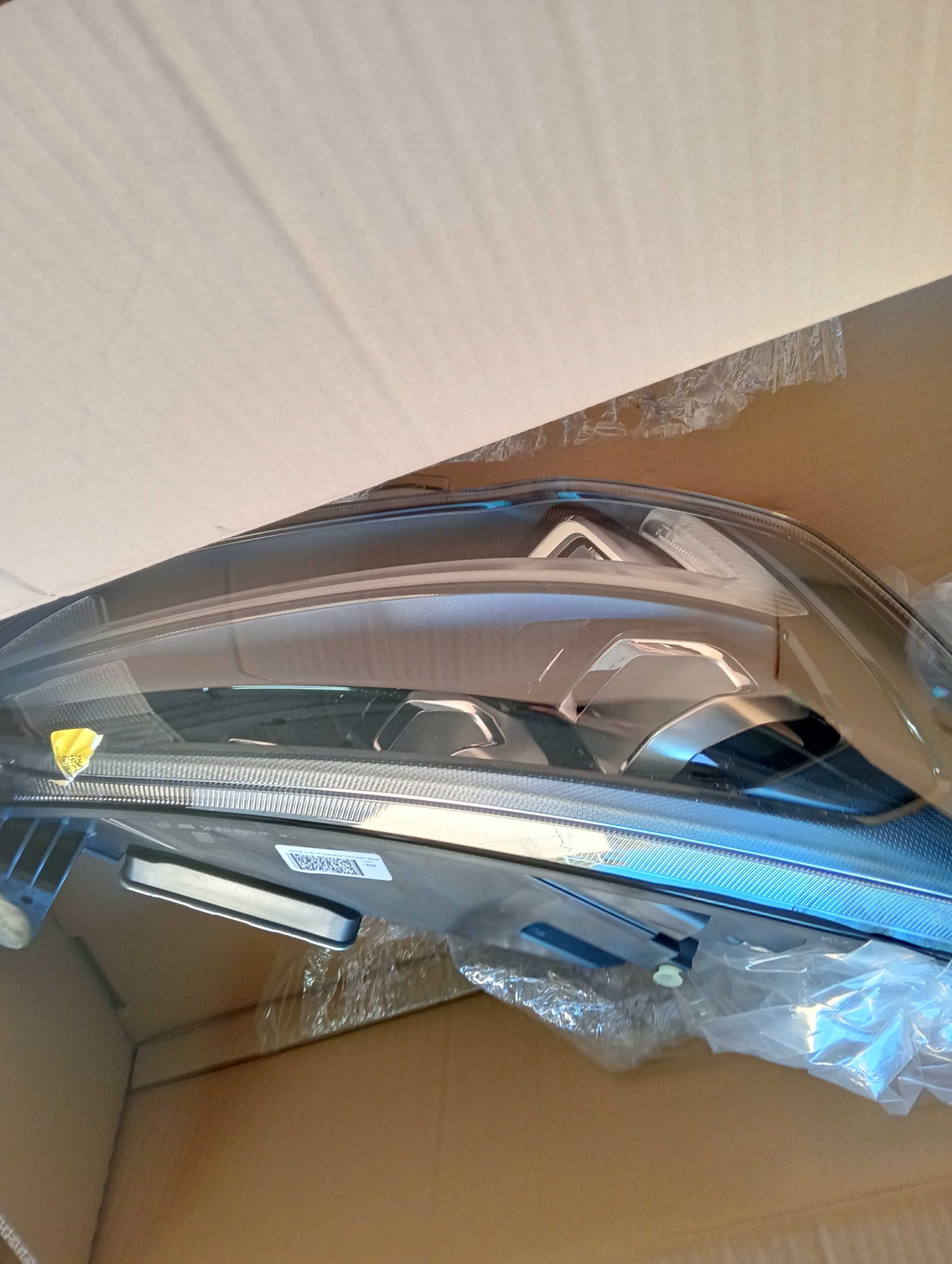Ótica  lado direito nova para Ford focus