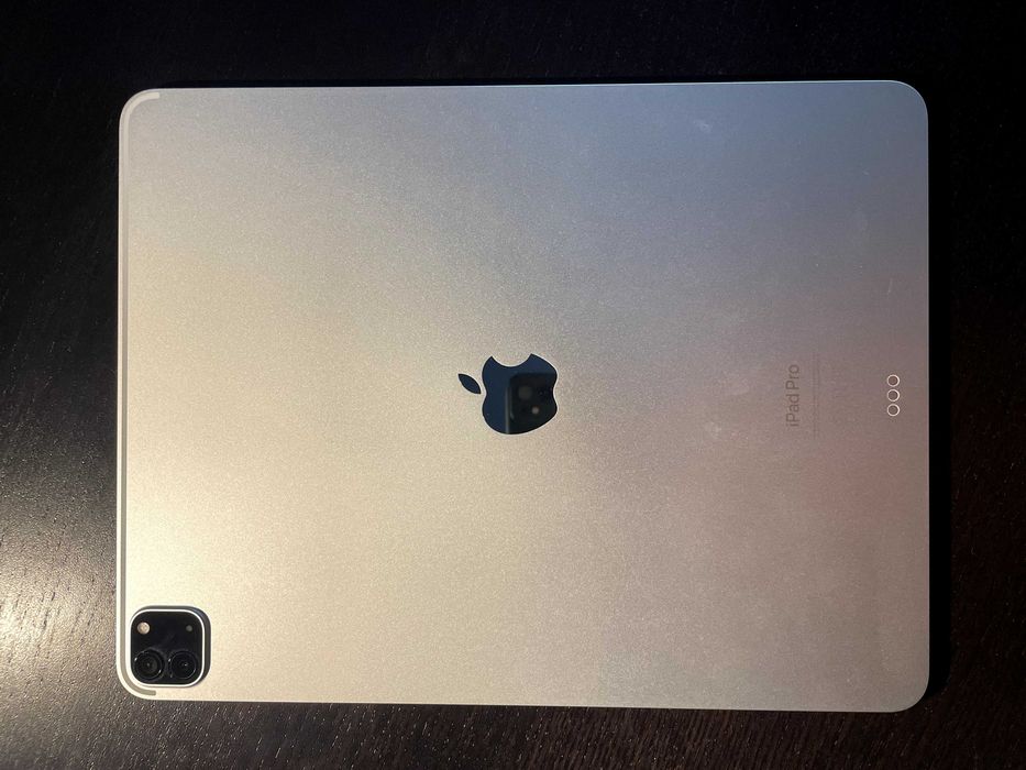 iPad Pro 12.9” (6ª geração, 2022) - Chip M2