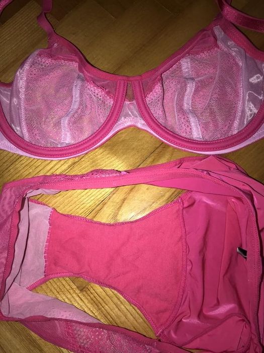 Chantelle-розкішний комплект білизни! верх-75b, низ-s/m!