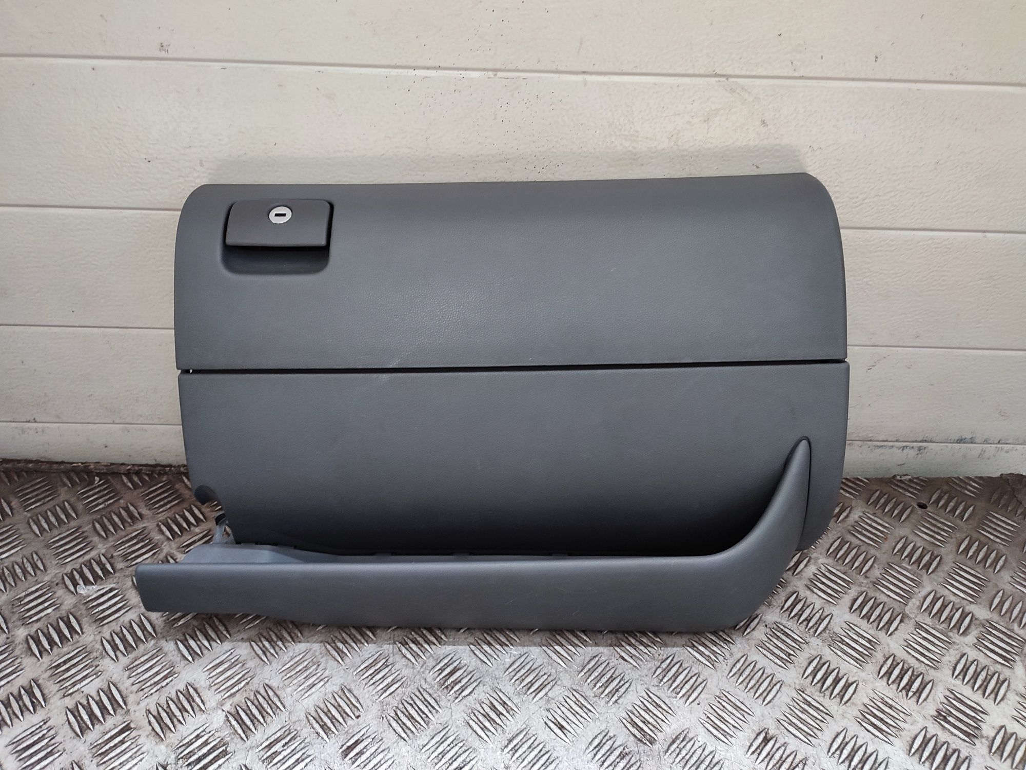 Seat Toledo II Leon I schowek pasażera