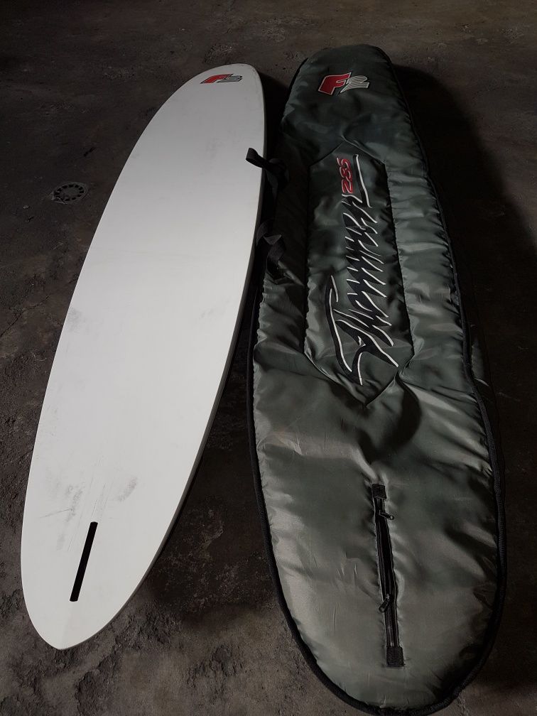 prancha de windsurf muito estimada com saco
