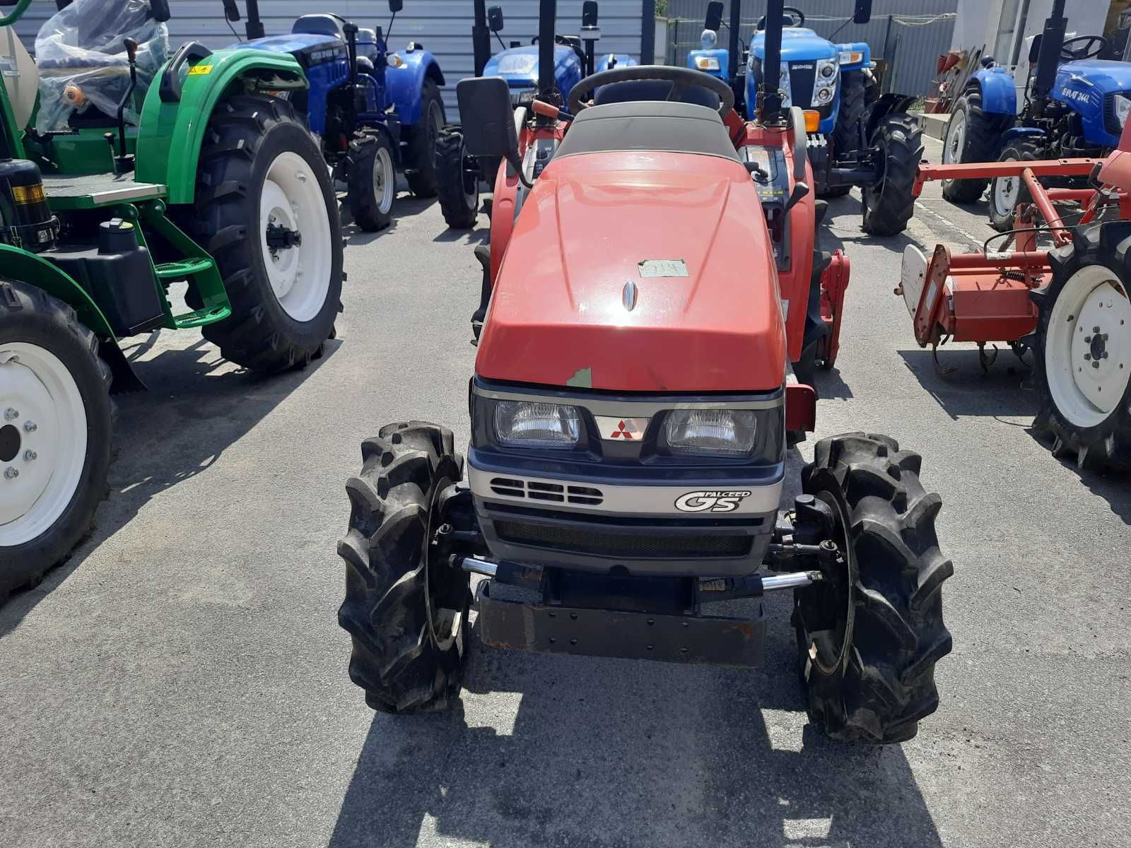 Міні-трактор Mitsubishi MT241