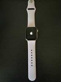 Apple watch 6 gold aluminium case
