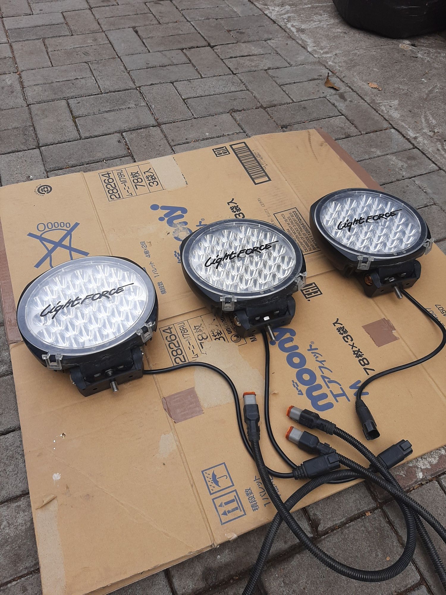 Led - фары прожектора 1050 метров луч  ( Offroad - ARB ) Lightforce