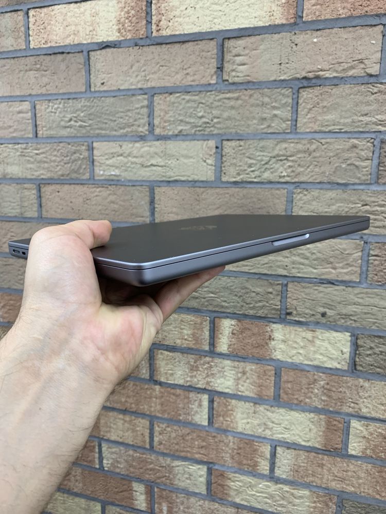 MacBook Pro 14 M2 Pro 16 / 512b Space Grey